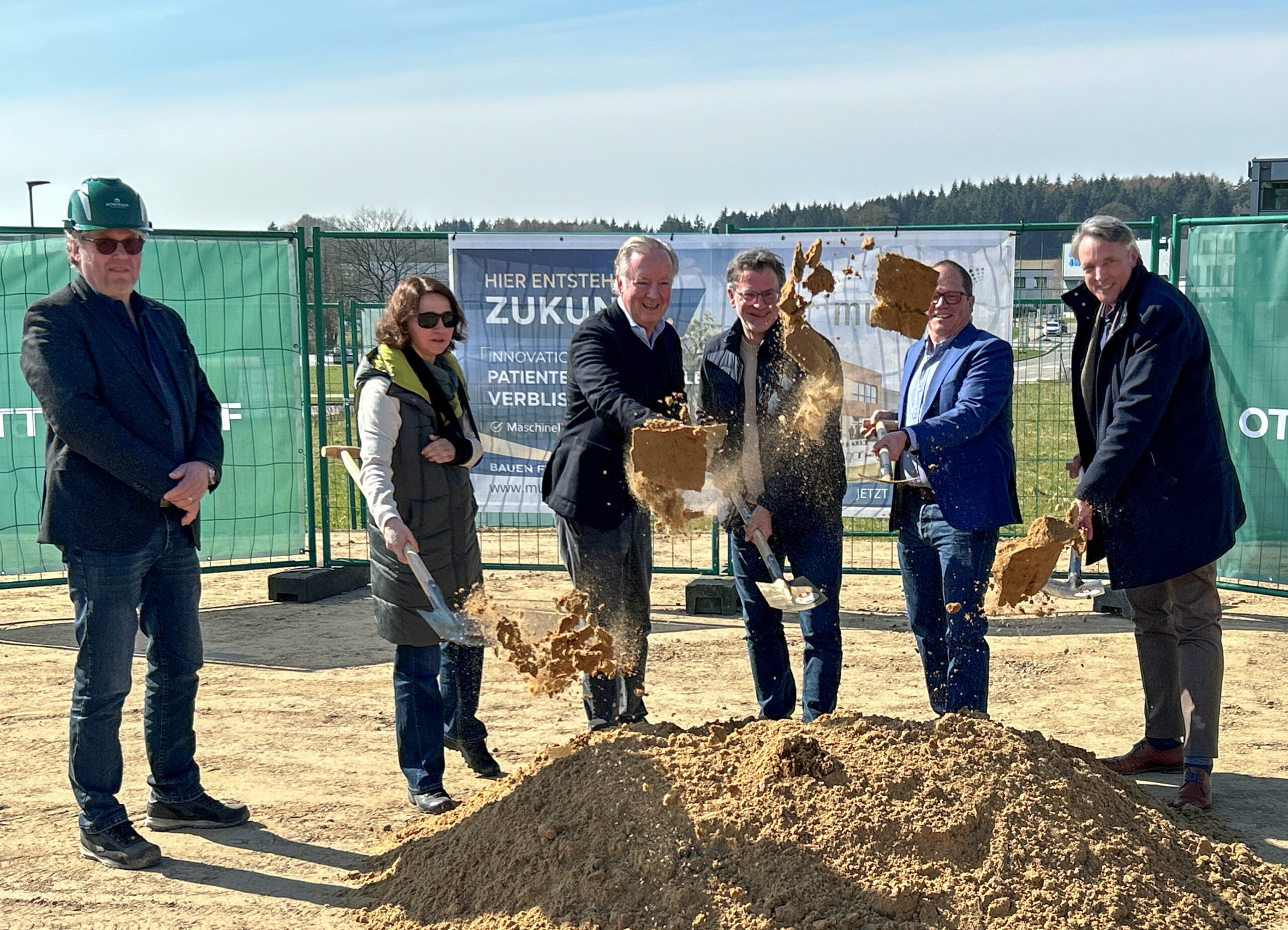 Multidos Hamburg GmbH feiert Spatenstich für neuen Unternehmenssitz im TIP Innovationspark Nordheide (Buchholz).